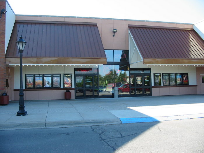 Novi Town Center 8 - June 2002 (newer photo)